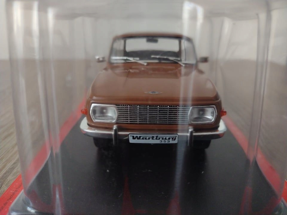 Kultowe Prl 1:24 Wartburg 353 1966