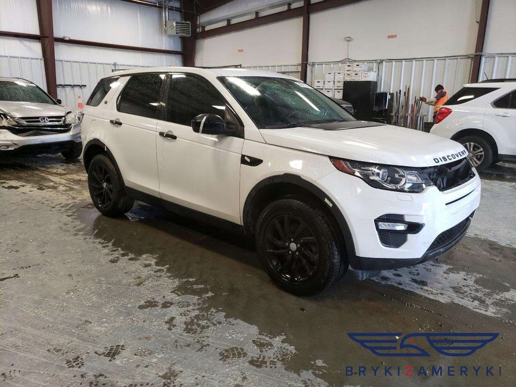 Land Rover Discovery Sport Czarne wnetrze AWD