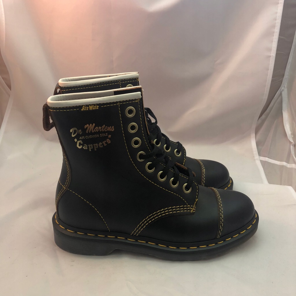 dr martens capper black