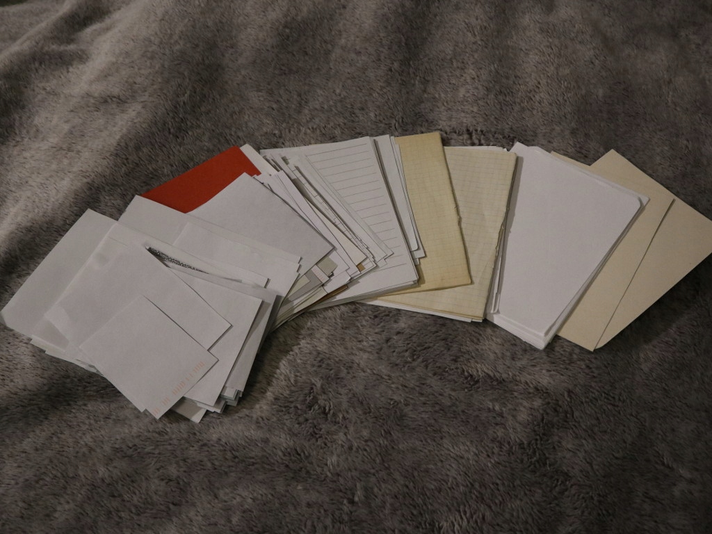 KARTKI, KARTECZKI na notatki - różne - ponad 200 g
