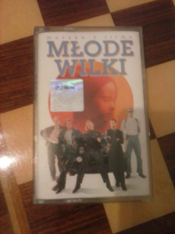 kaseta z muzyka z filmu MŁODE WILKI