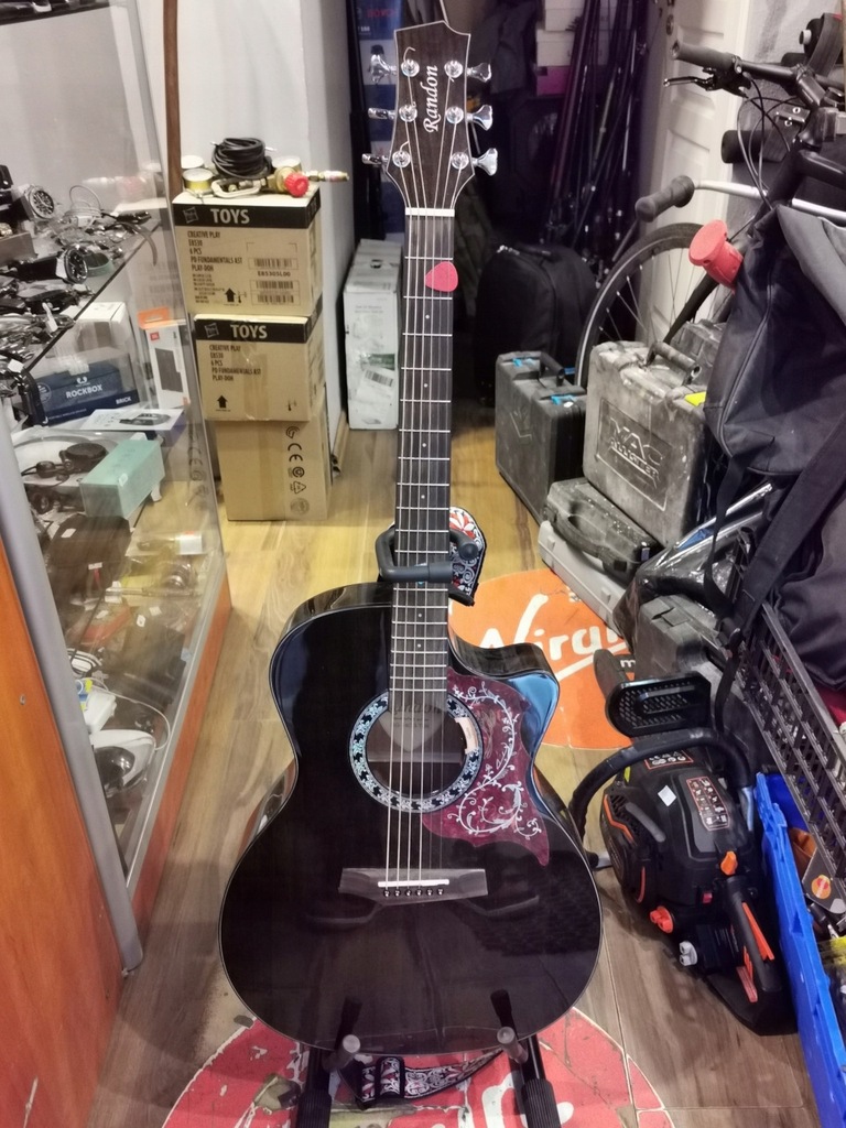 Bogaty zestaw Randon RG-14CG-TBK – gitara akust.