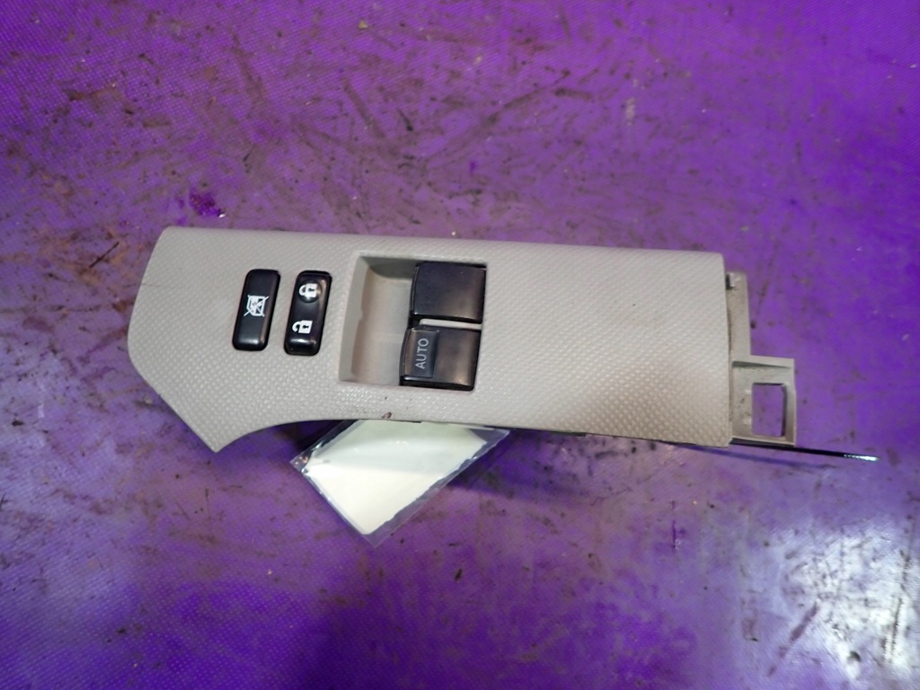 TOYOTA YARIS II PRZEŁĄCZNIK PANEL SZYB 742320D110 74232-0D110