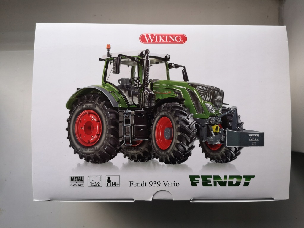 ミニカー Wiking1/32 Fendt 939 Vario S4 Wiking 1/32 Fendt 939 Vario (2014) | ブンブンガレーヂのブログ