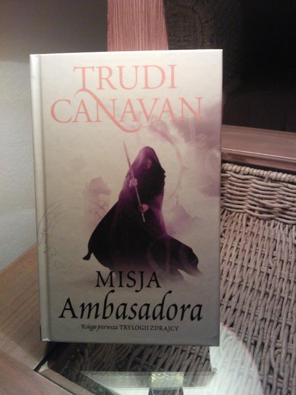 Trudi Canavan MISJA AMBASADORA