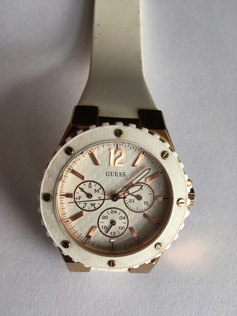 Zegarek GUESS SPORTY W10614L2 od złotówki