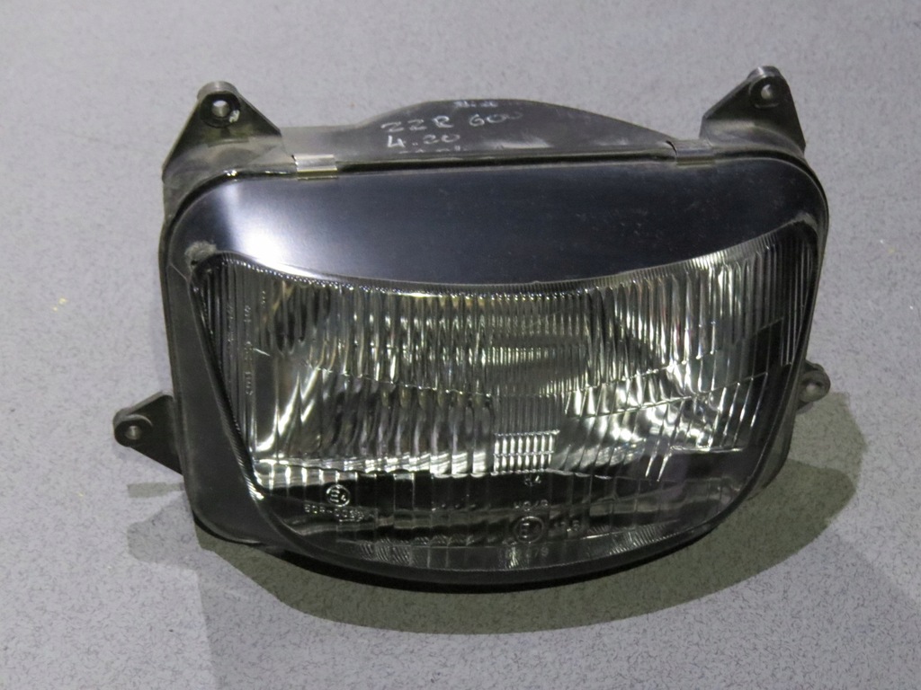 KAWASAKI ZZR 600 LAMPA PRZÓD ŚWIATŁO 1998 KLOSZ