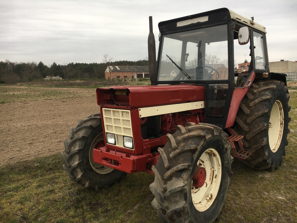 Ciągnik rolniczy case internacional 844-S 4x4 1987