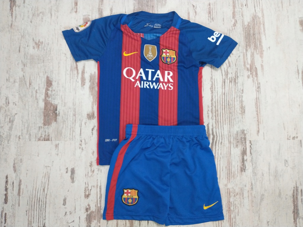 FC Barcelona Nike koszulka + spodenki MESSI 8