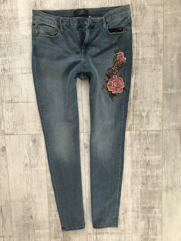 Mango spodnie rurki jeans wysoki stan hafty 50