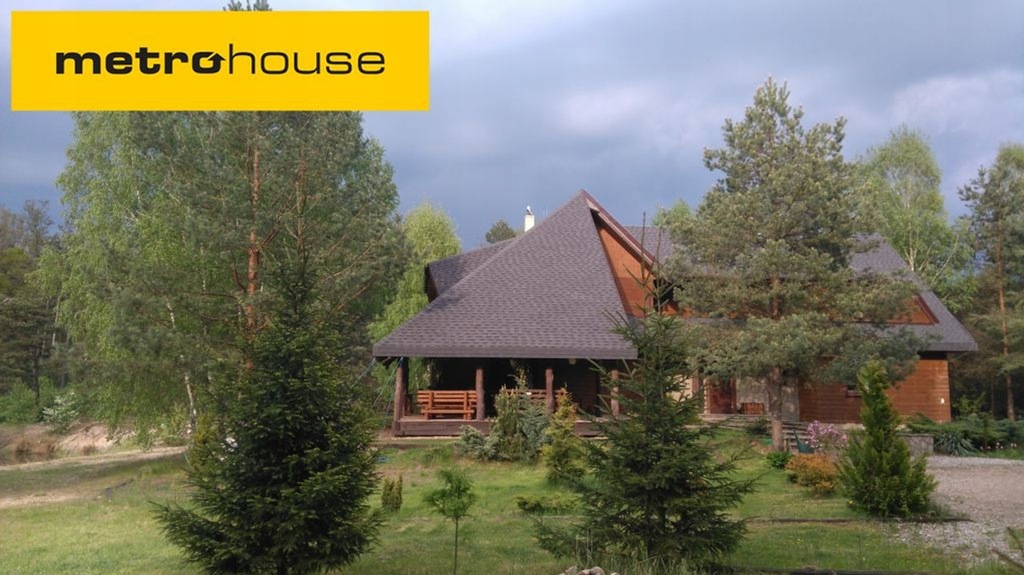Dom, Łucznica, Pilawa (gm.), 400 m²
