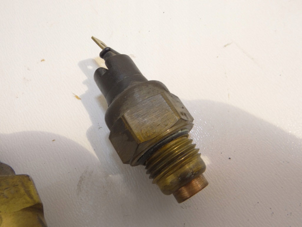 Купить VT 500 750 ДАТЧИК ТЕМПЕРАТУРЫ ТЕНЕВОГО ВЕНТИЛЯТОРА. H1477 ...