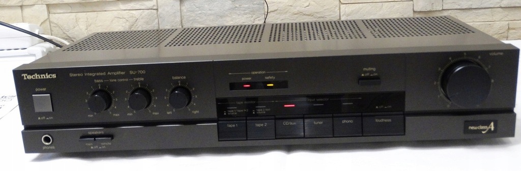 WZMACNIACZ TECHNICS SU-700+INSTRUKCJA SPRAWNY BDB
