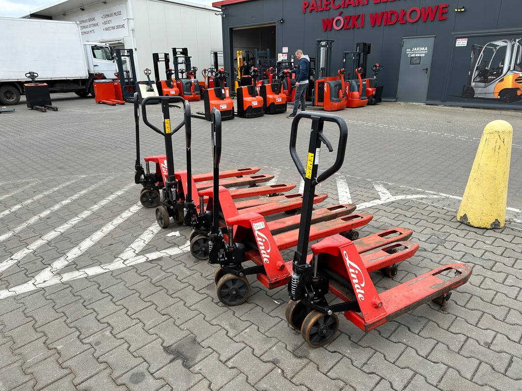 Paleciak Linde 2017 r widły i 80 cm 2500kg