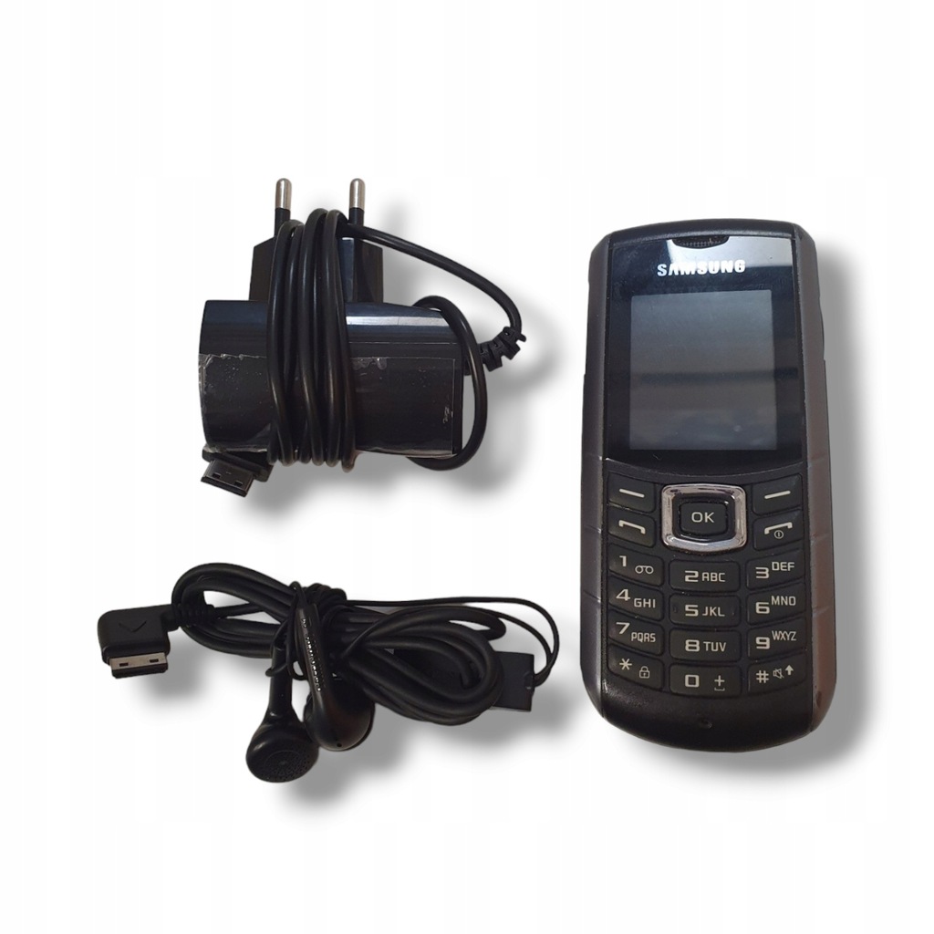 Telefon komórkowy Samsung GT-E2370 4 GB / 4 MB czarny