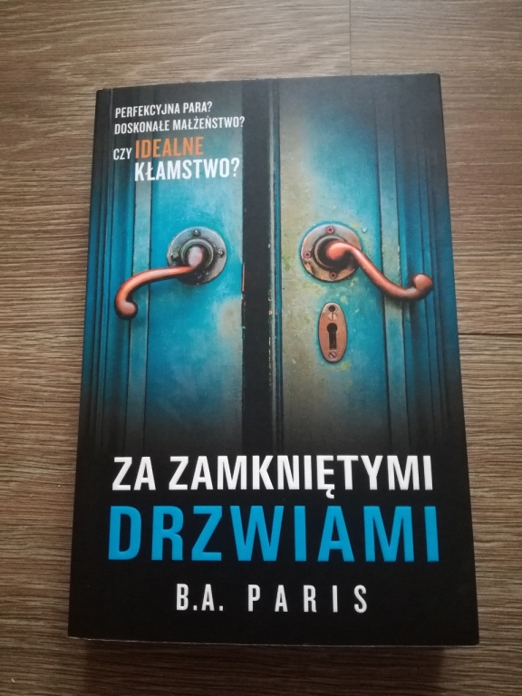 B.A. Paris ZA ZAMKNIĘTYMI DRZWIAMI