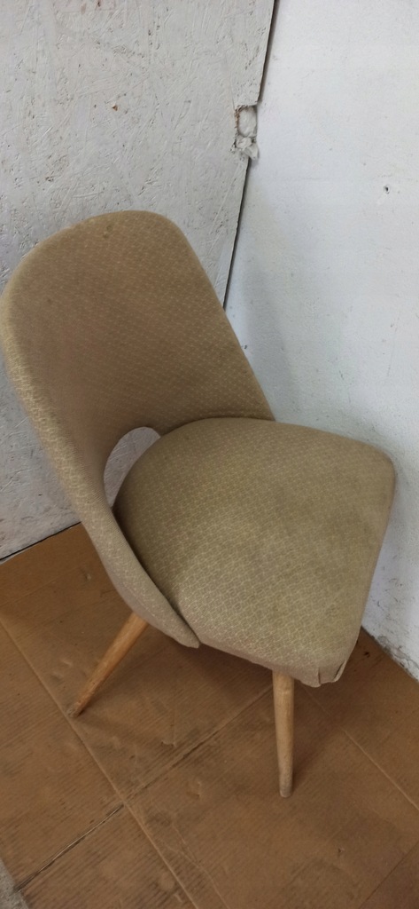 Krzesło muszelka patyczak okienko retro PRL