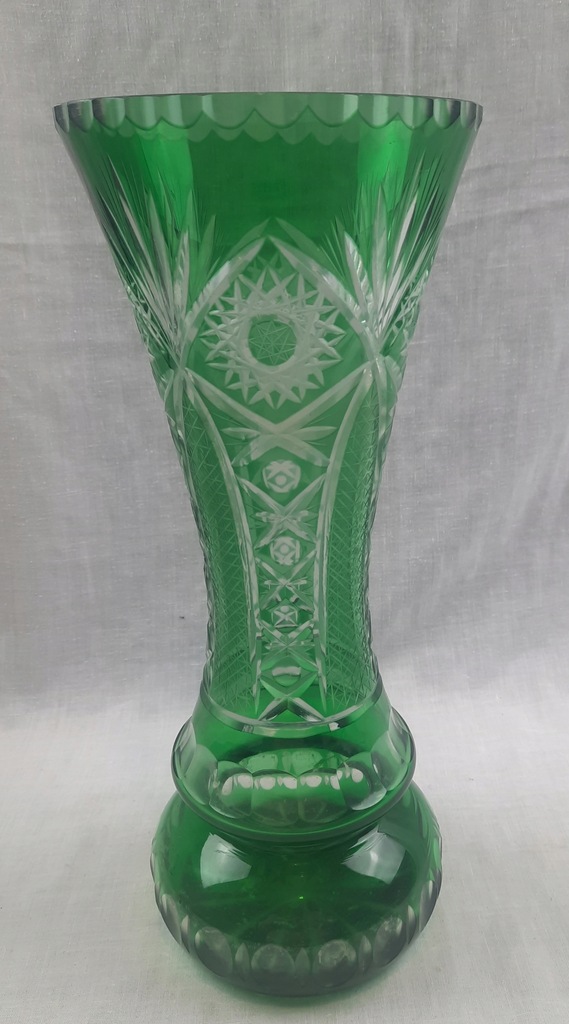 Szlifowany wazon zielony kryształ