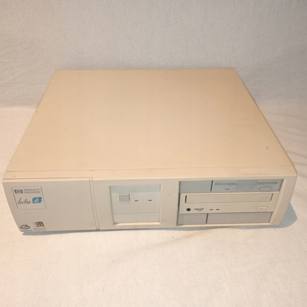 Stary komputer HP VL Vectra 166