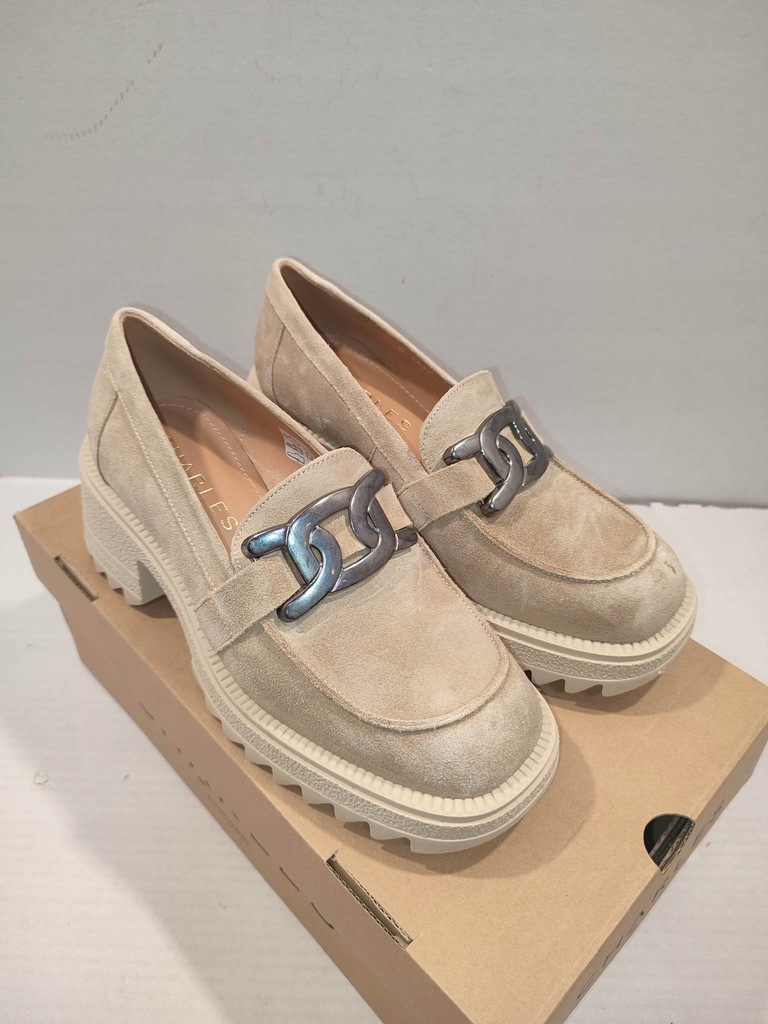 Charles Footwear Kiara Loafer Sabbia