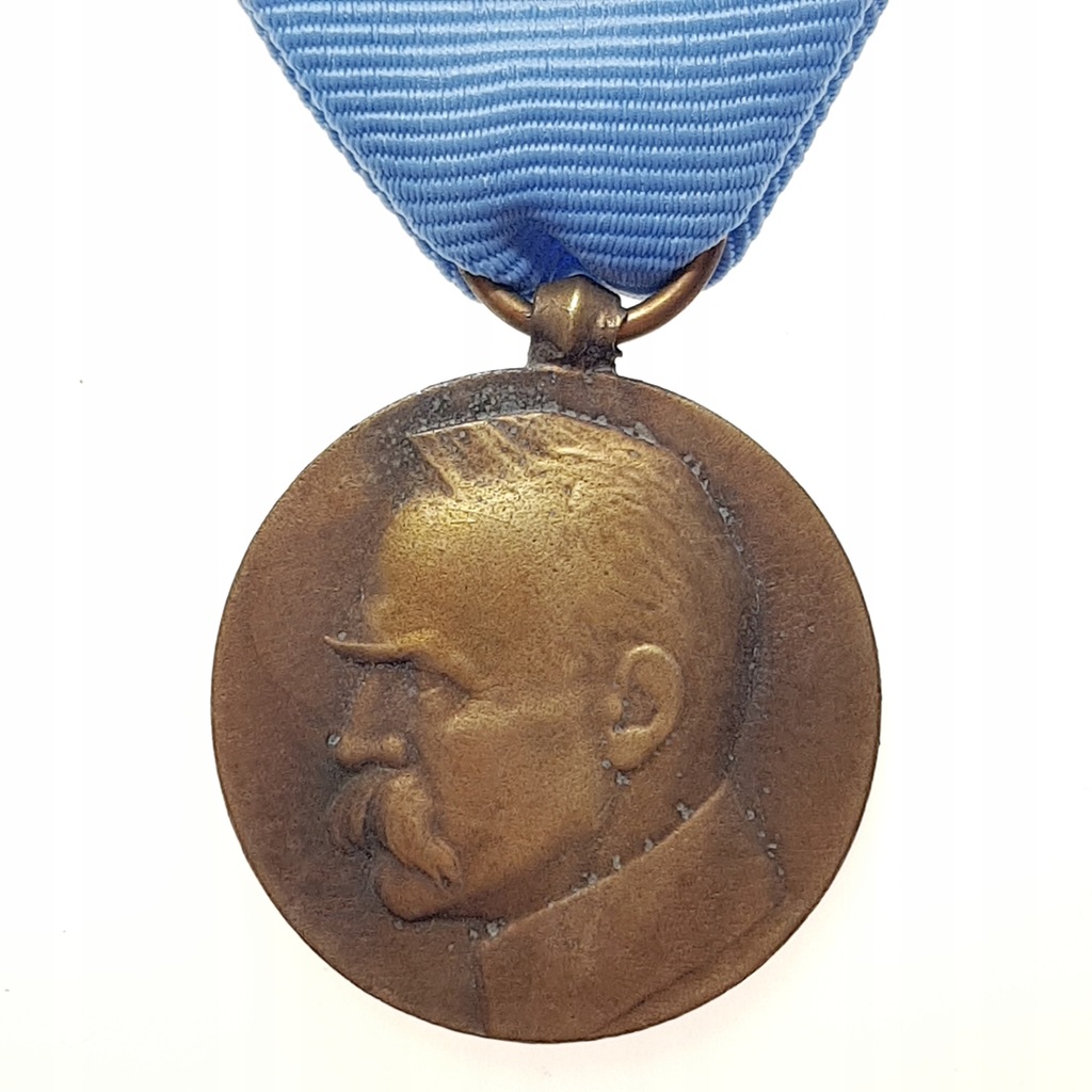 Medal Dziesięciolecia Odzyskanej Niepodległości 32
