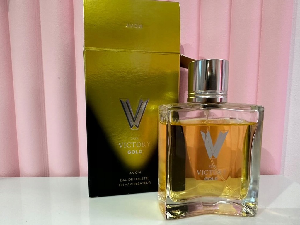 AVON V for Victory Gold