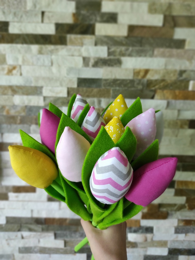 Tulipany szyte BUKIET 13szt wiosenny