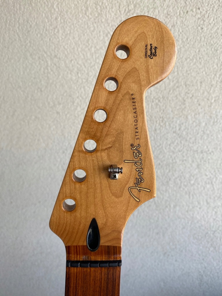 Piękny gryf Fender Roasted Maple Jambo Pau Ferro