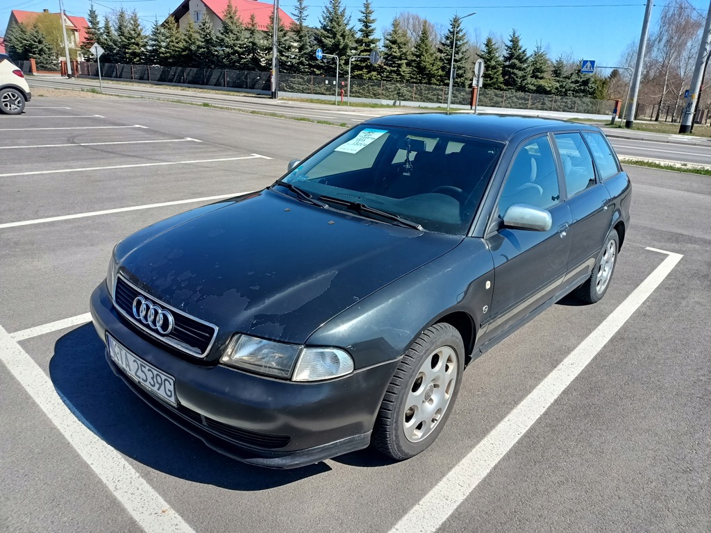 AUDI A4 Kombi 2.4 V6 + LPG