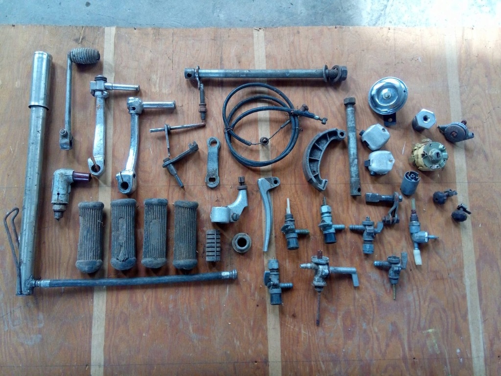 Części Wsk 175 Shl WFM Wsk 125 Junak M10 całość