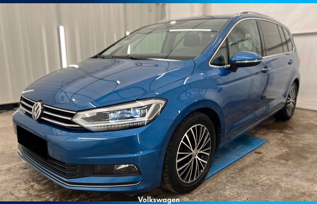 Od ręki - Volkswagen Touran Highline 7 os. 1.5 TSI