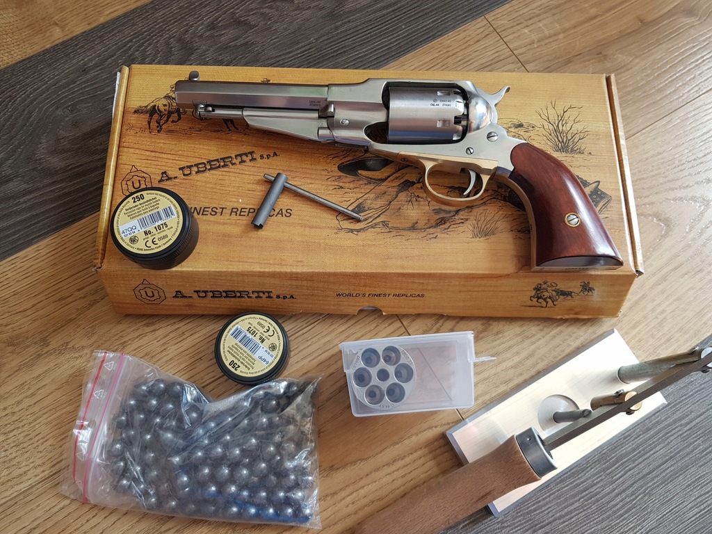 Rewolwer czarnopr.Remington 44 Uberti 5,5 INOX +os
