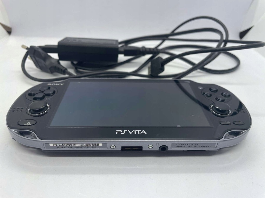 Konsola PlayStation Vita PCH-1004