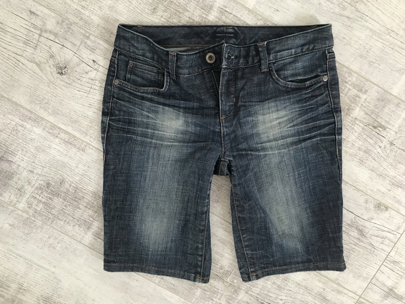 TOMMY HILFIGER__spodenki szorty JEANS __38/40