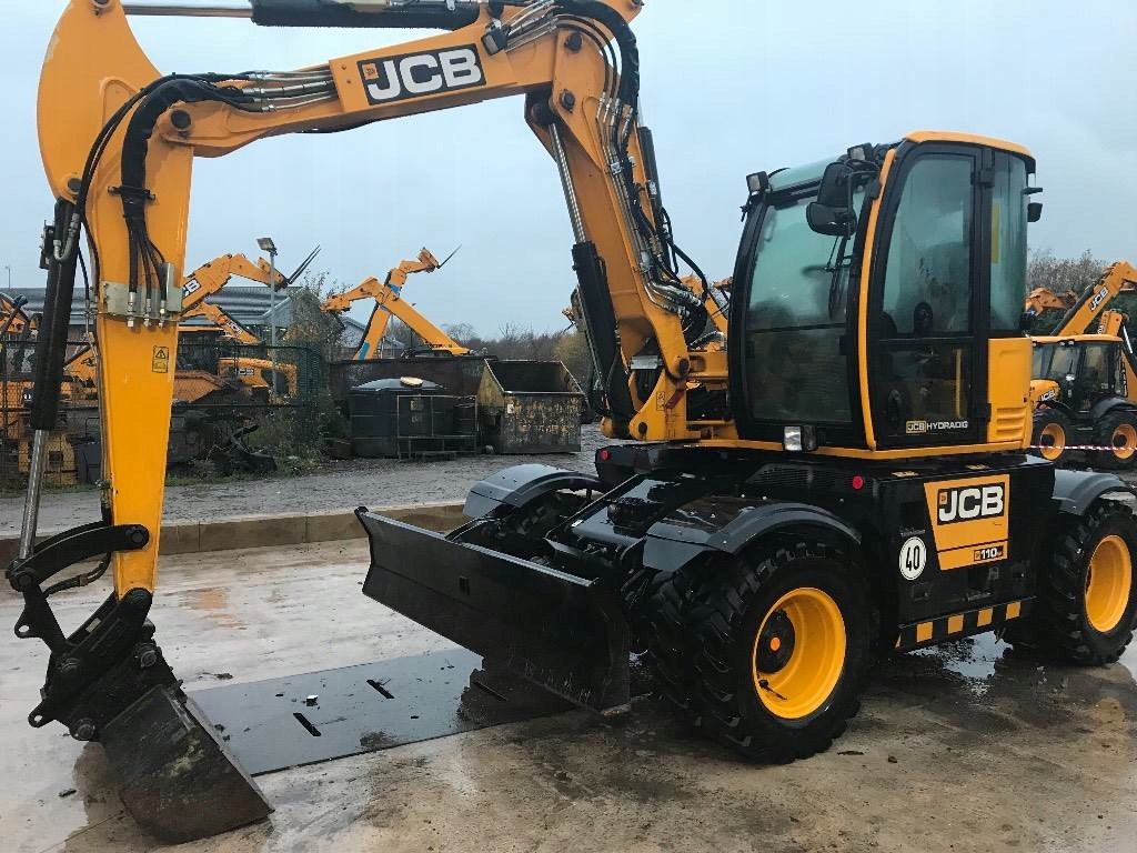 Koparka kołowa JCB Hydradig 110W ,lemieszm łyżka