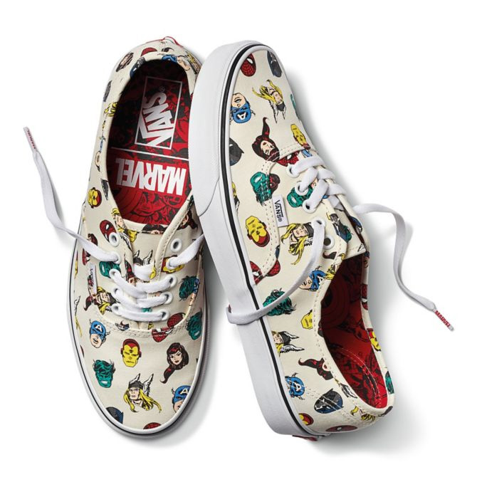 36 VANS X MARVEL OLD SKOOL TRAMPKI AVENGERS PROMO