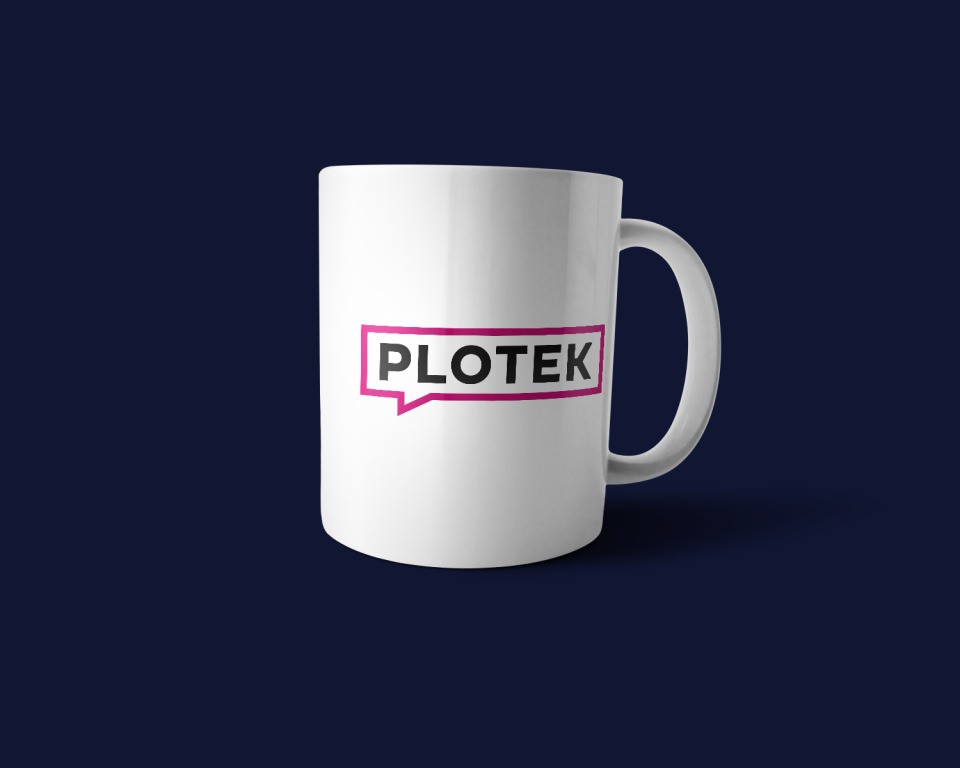 GAZETA.PL: Kubek z logo Plotek.pl