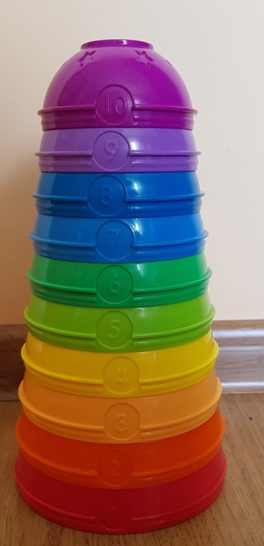 UŻYWANE Fisher Price Okrągłe kubeczki do ustawiani