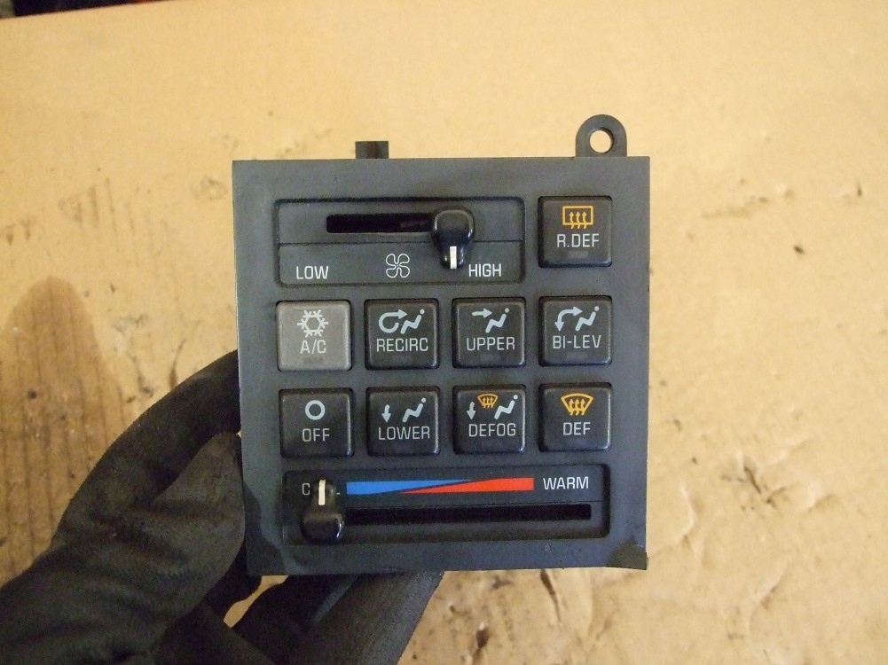 PONTIAC TRANS SPORT PANEL NAWIEWU