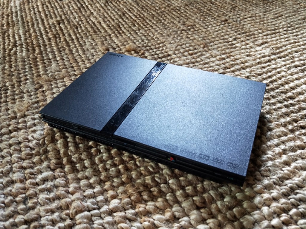 KONSOLA SONY PLAYSTATION 2 SLIM SERIA 7 STAN BDB