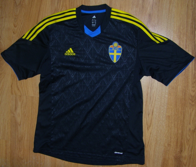 ADIDAS SZWECJA KOSZULKA CLIMACOOL SWEDEN SHIRT L