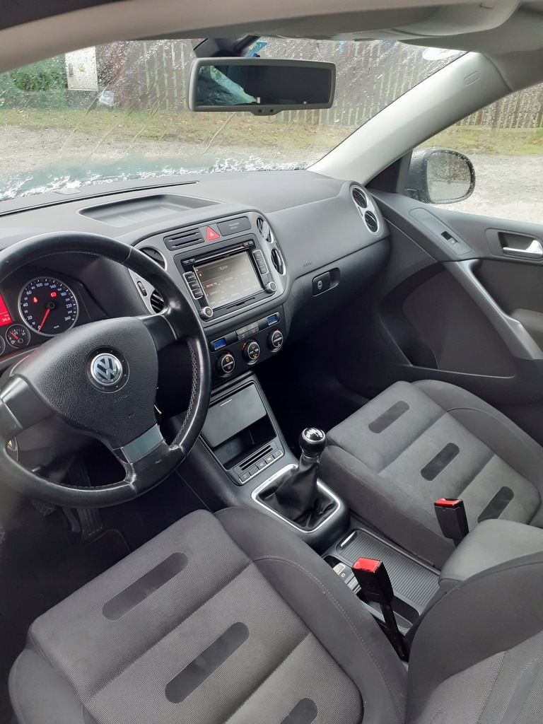 Купить VW TIGUAN, бензин, 4x4 - Швейцария, механика: отзывы, фото, характеристики в интерне-магазине Aredi.ru