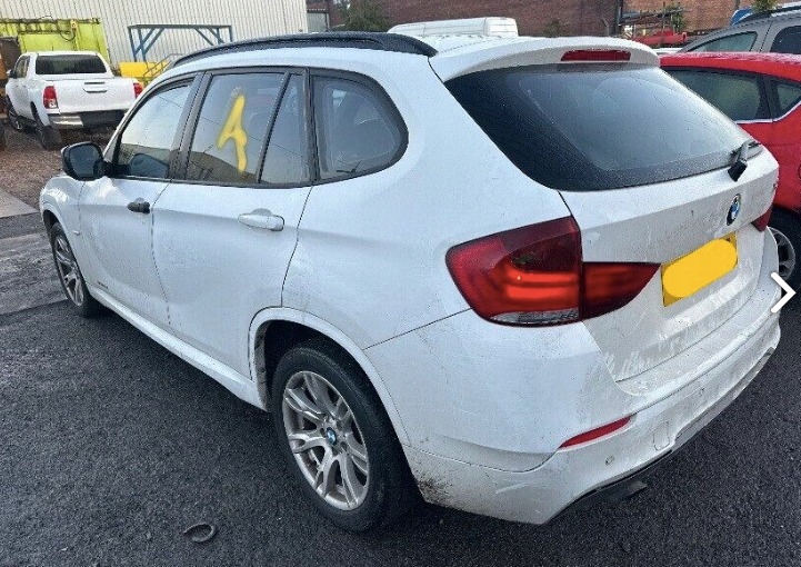 Bmw x1 e84 zderzak tylny mpakiet