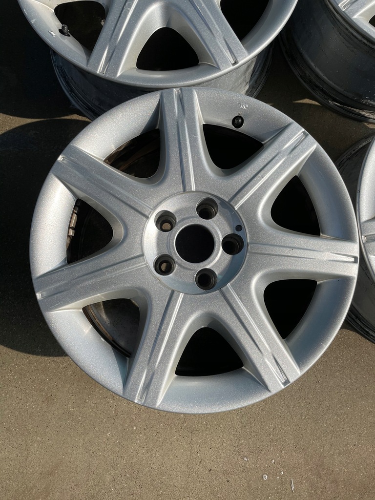 4x Felgi 17” Opel Astra Zafira Meriva 5x110