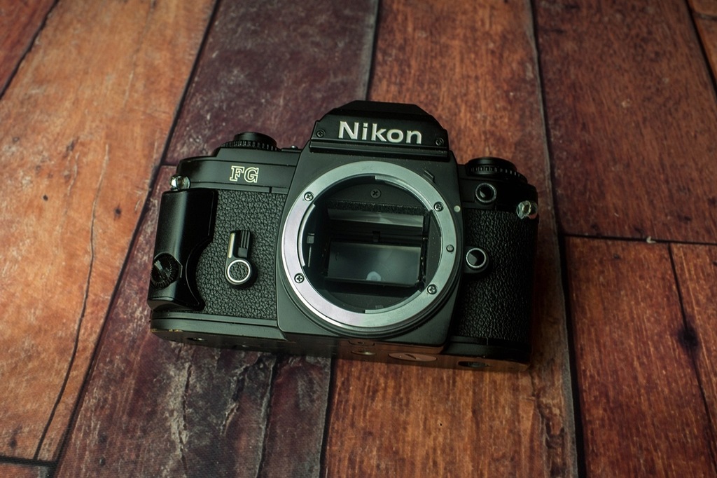 Nikon FG - uszkodzony