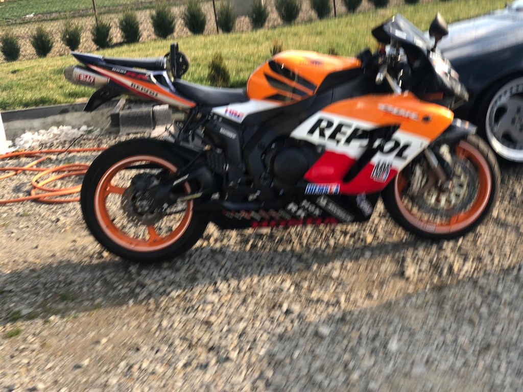 Cbr100rr repsol deals