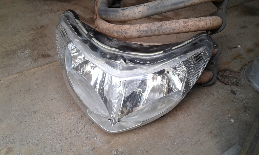 Lampa reflektor Suzuki Burgman