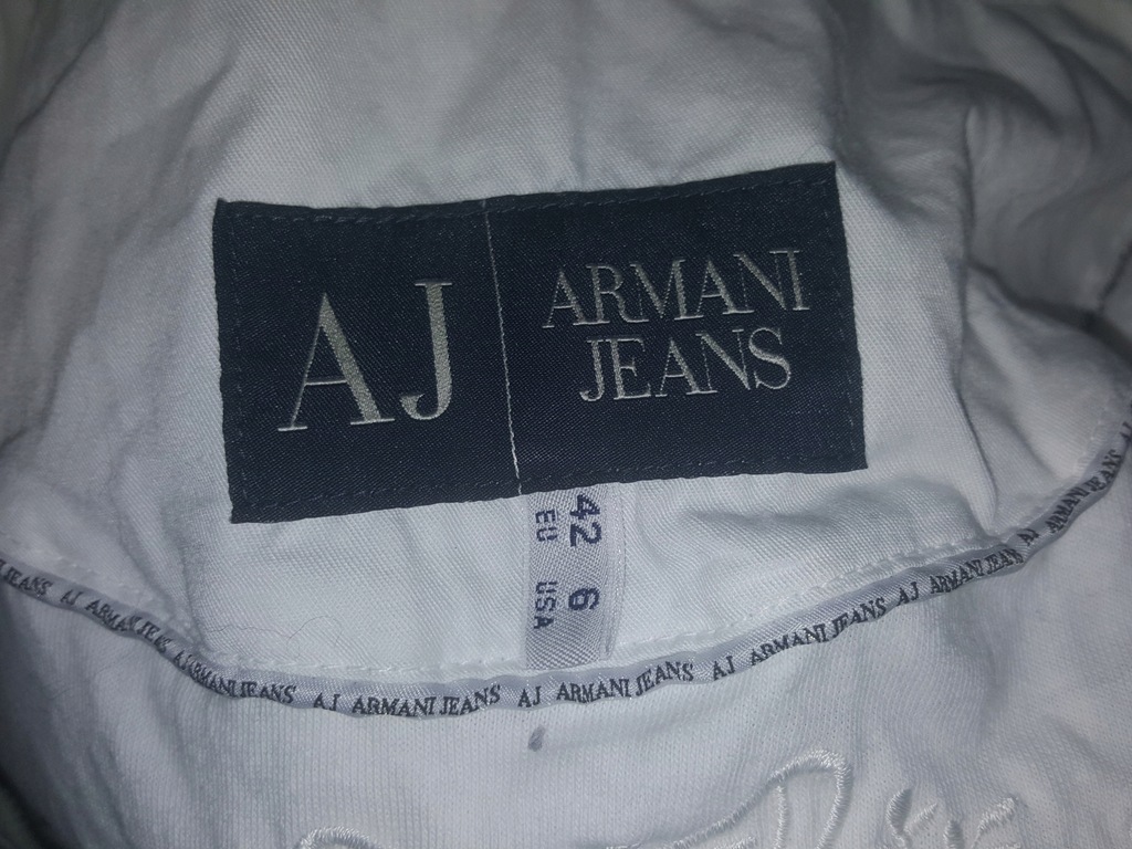 Armani Jeans damska kurteczka wiatrowka 36