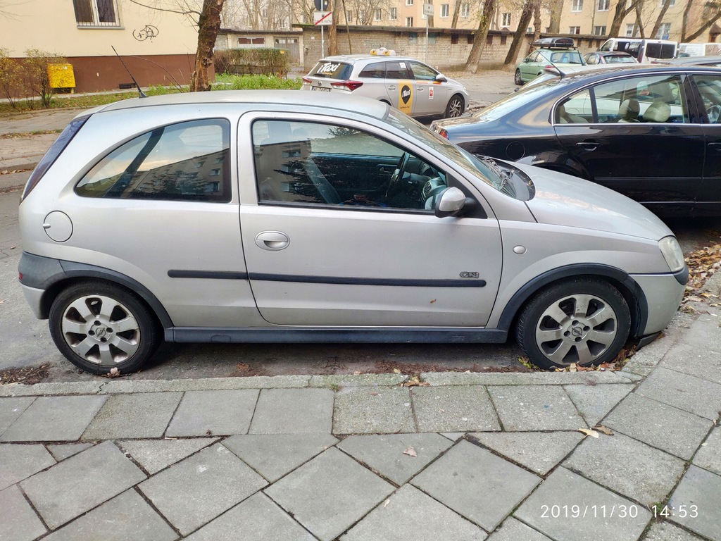 Opel Corsa C 2001 1,8 cm3 125 km 3-drzwiowy