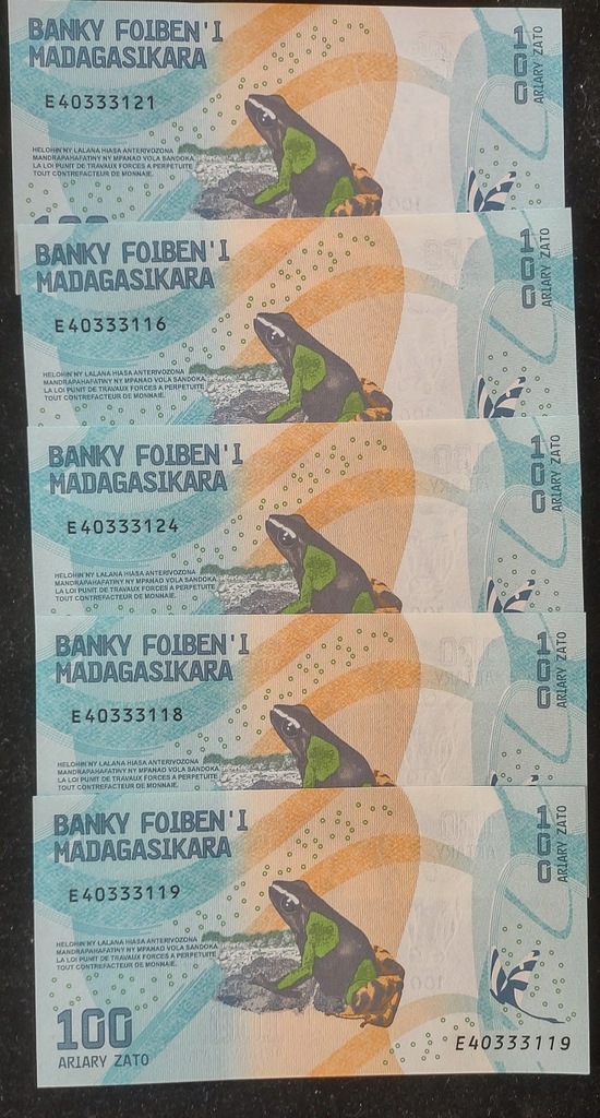 100 ARIARY MADAGASKAR